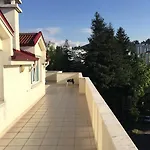 Апартаменти Safa *